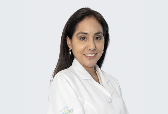 Dra. Esparza Anyosa Claudia Mercedes